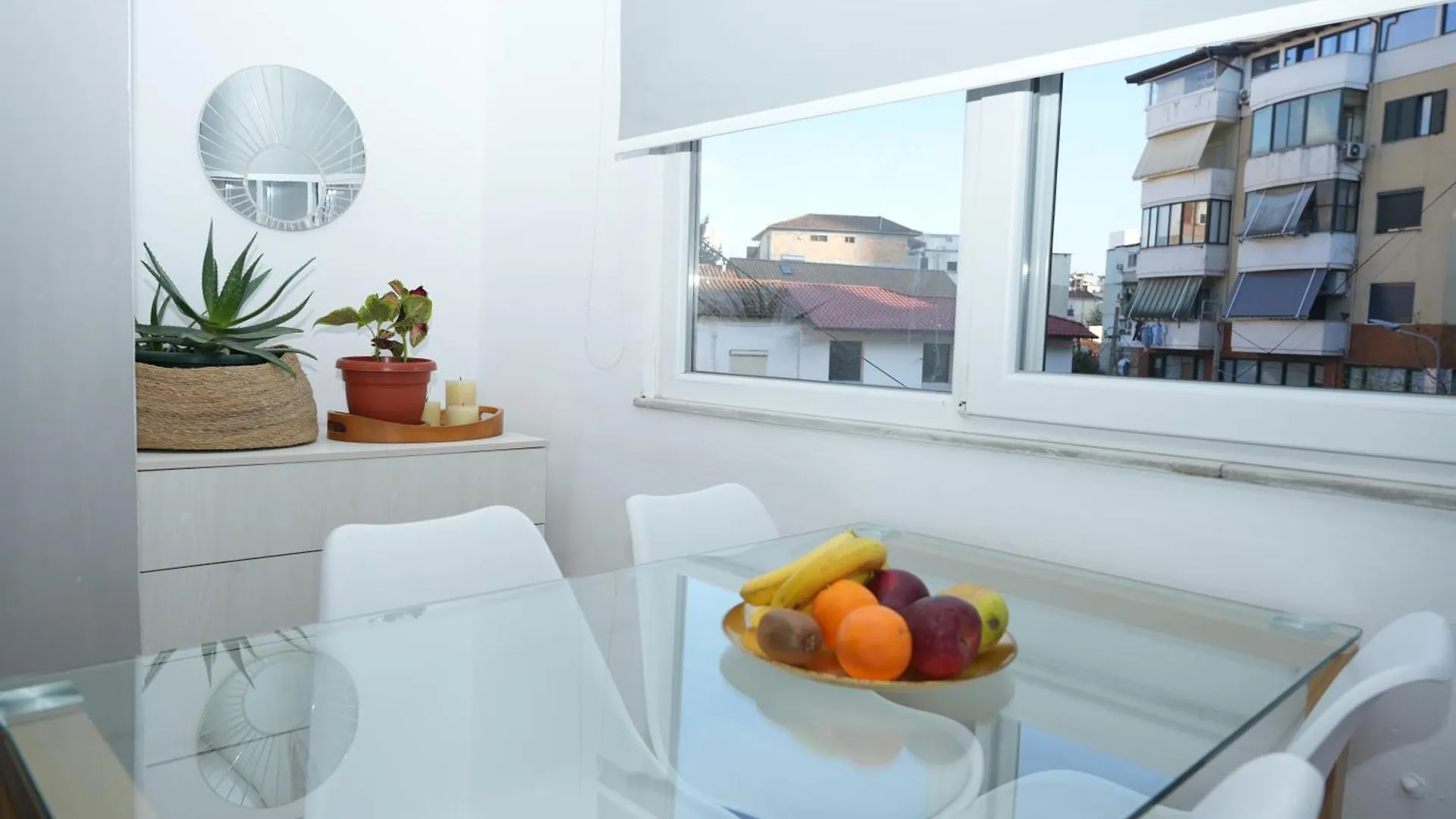 Central Serenity Apartment Tirana 0*,  Albanië