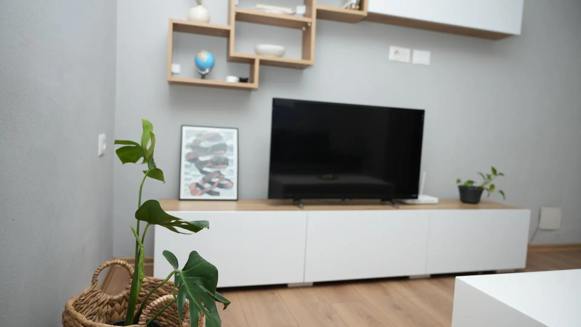 Central Serenity Apartment Tirana 0*,